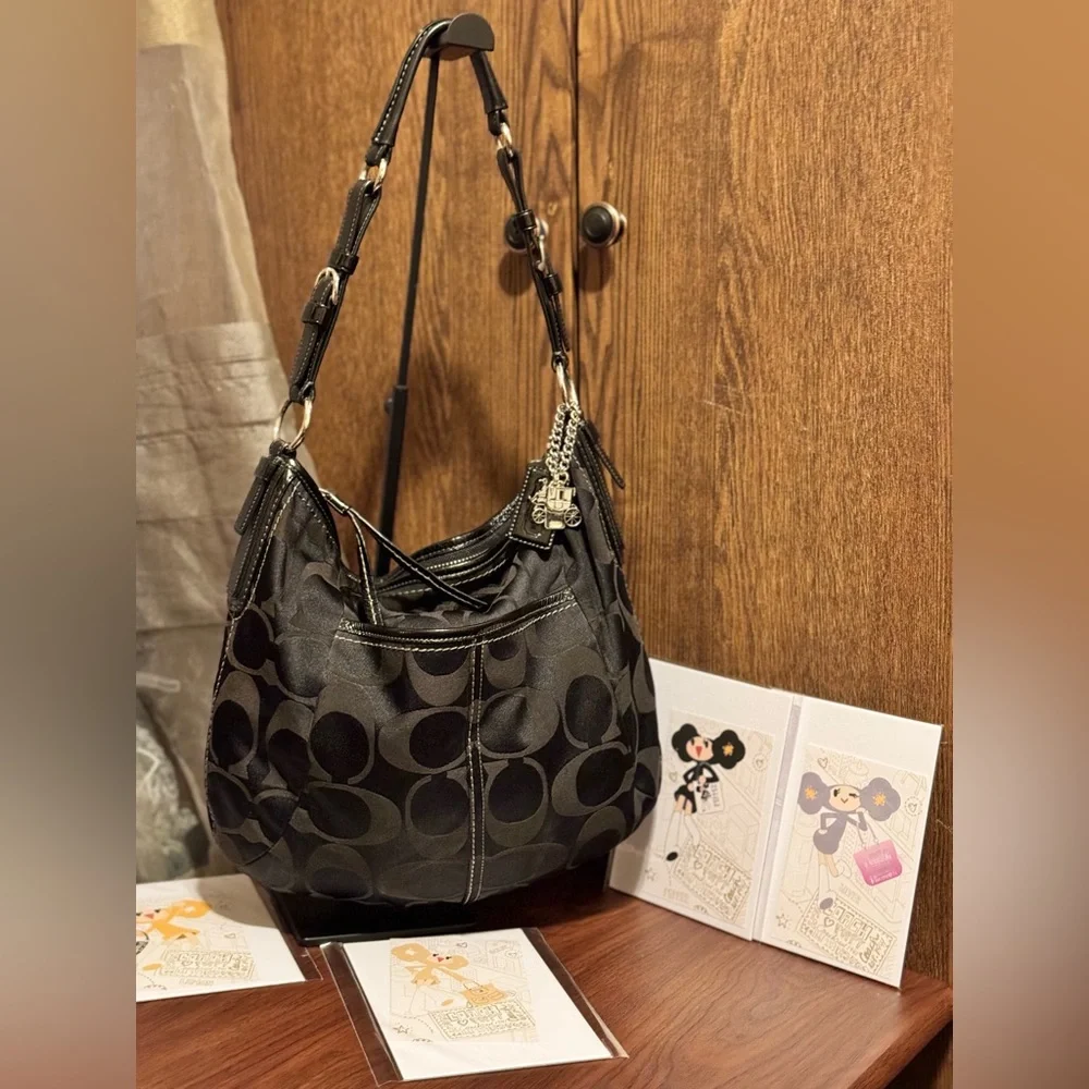 Coach Zoe Large Hobo (Signature Black) EUC - Picture 1 of 14